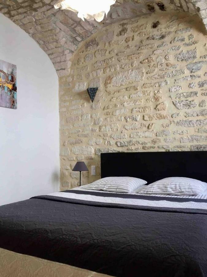 Le 5B Apartment Barjac  Luaran gambar